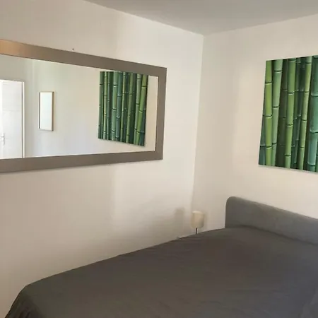T2 30 M2 Avec Jardin Proche Des Plages Apartment *